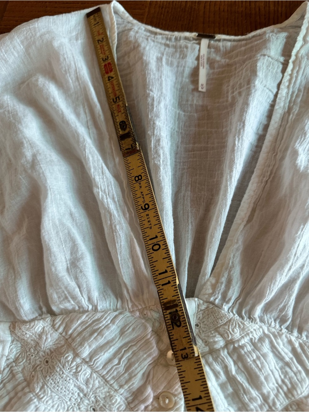 Free People White V-Neck Buttoned Peasant Blouse - Picture 9 of 10